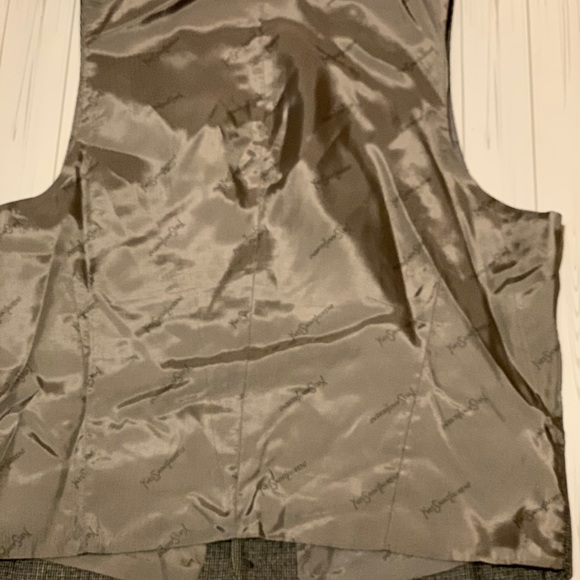 YSL Vest - Picture 9 of 9